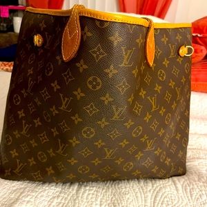 Authentic Louis Vuitton Never Full